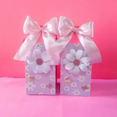 Daisy flower-themed 3D pasted carton-style favor box, designed for kids' birthday parties with a playful and vibrant floral design.